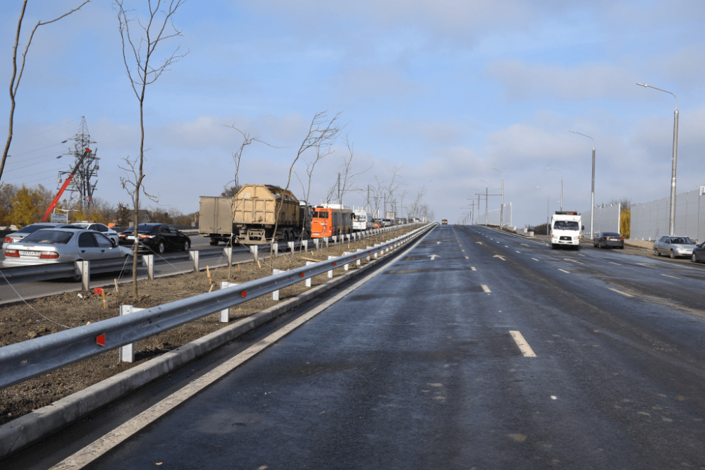 В Ростове изменят движение транспорта по мосту на Малиновского с 6 ноября