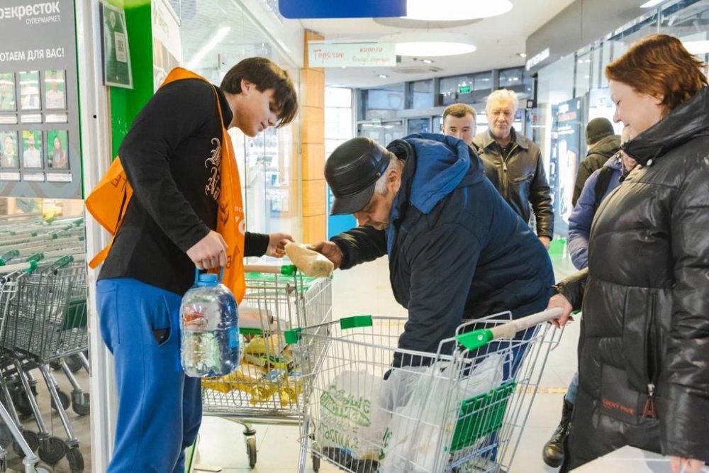 1,5 тонны продовольствия отправятся нуждающимся в Ростовской области