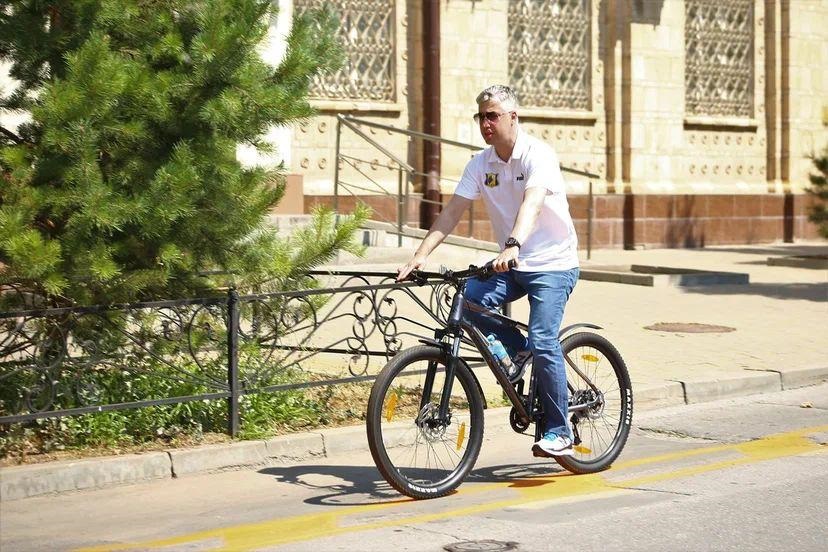 Алексей Логвиненко лично протестировал велодорожку в центре города