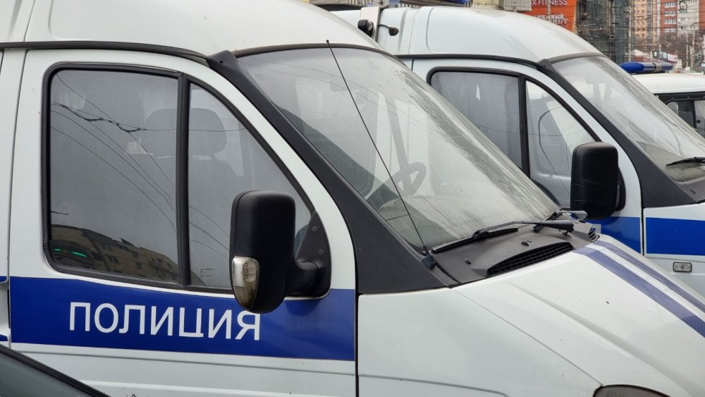В Ростове-на-Дону вооруженный мужчина ограбил офис микрозаймов вечером 8 декабря