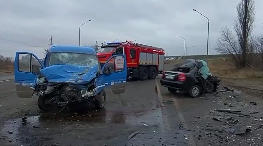 В Ростовской области в страшном ДТП с машиной «Россетей» погиб человек и еще пятеро пострадали