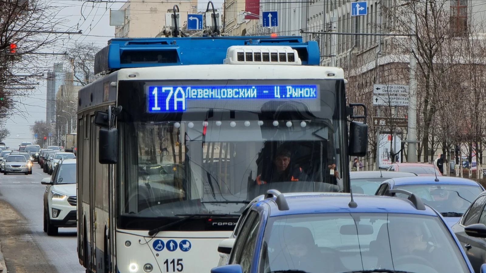 Транспортное МУП РТК обязали обеспечить ростовские троллейбусы кондиционерами за 10 дней