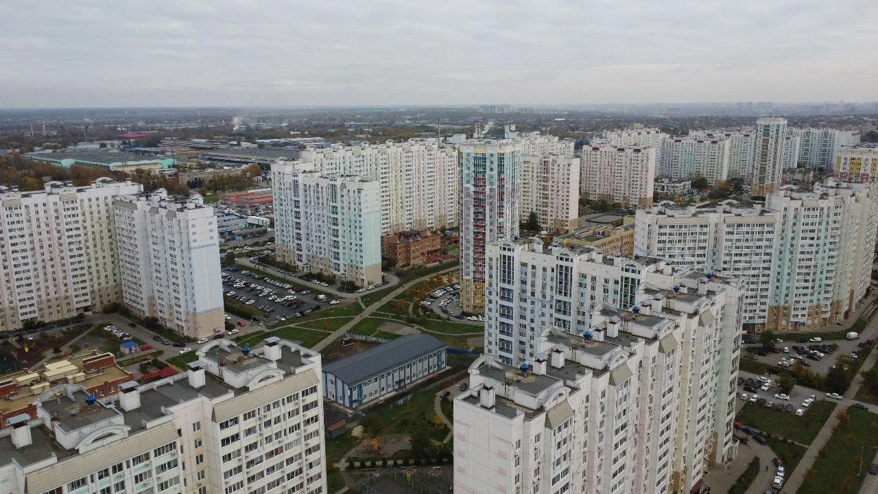 Жители на ЗЖМ в Ростове-на-Дону начали задыхаться от невыносимой вони в июле