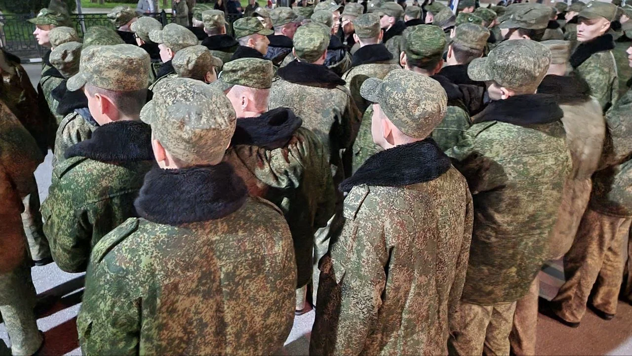 Служить будут даже с судимостью: депутаты Госдумы рассмотрят новый законопроект о призыве на военную службу