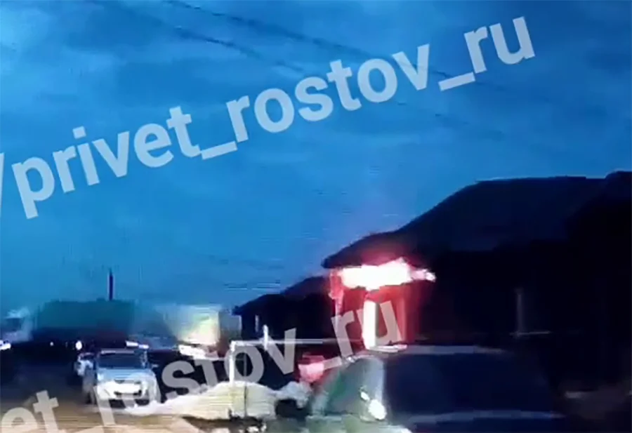 Взрыв прогремел под Ростовом в частном доме, от ударной волны взлетела крыша