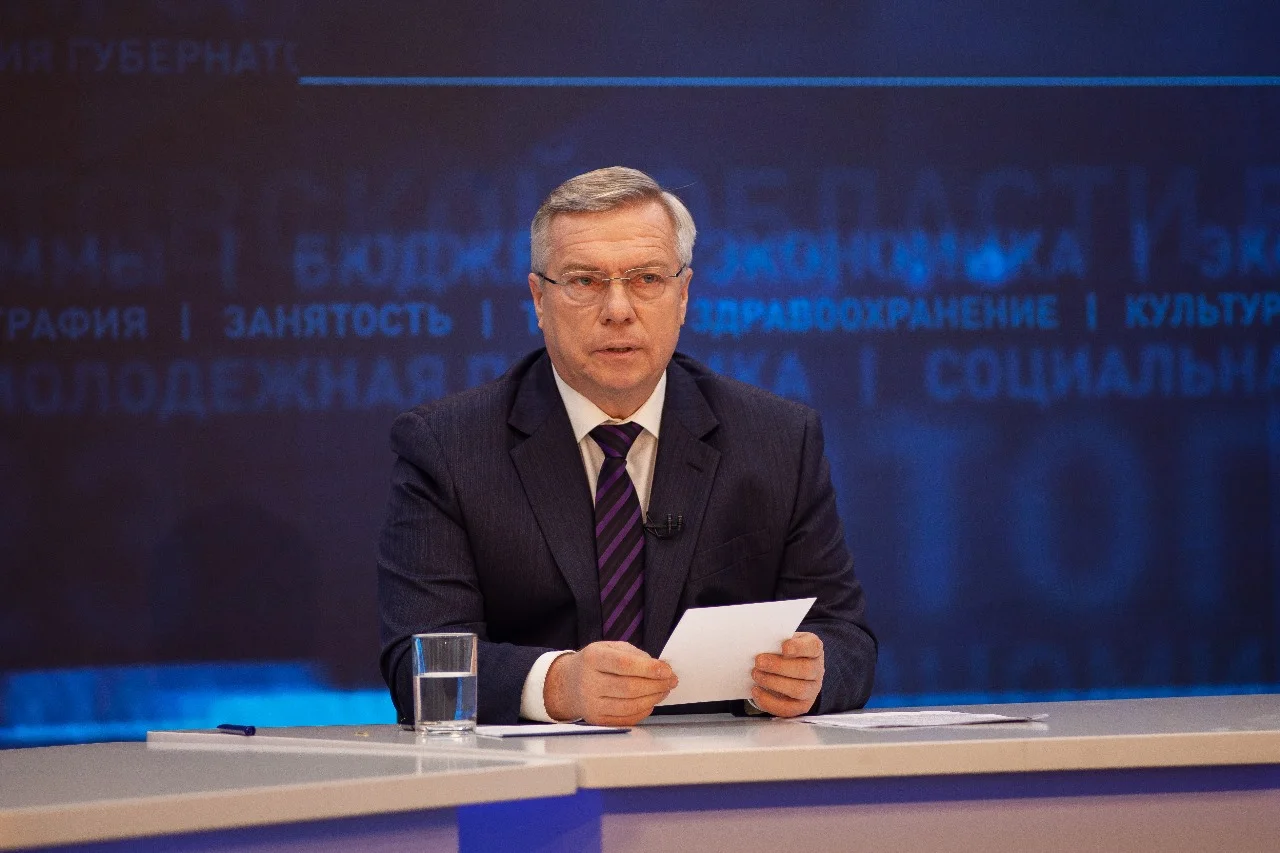 Губернатор Голубев заявил о массовой атаке дронов на Таганрог и Морозовск