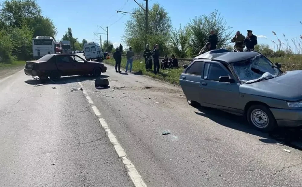 В Ростовской области в ДТП с автобусом погиб 20-летний мужчина