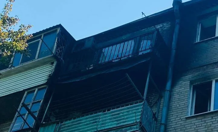 В Азове после пожара в квартире 58-летняя пенсионерка попала в реанимацию