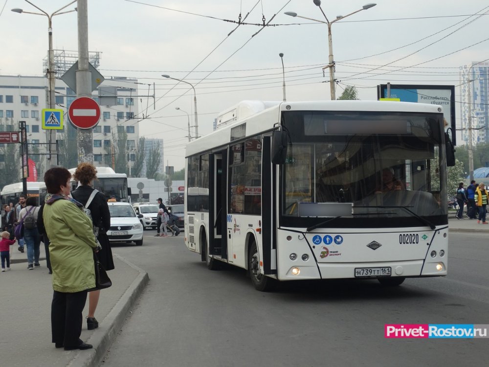 Штрафовать хотят водителей автобусов в Ростове за простои на остановках