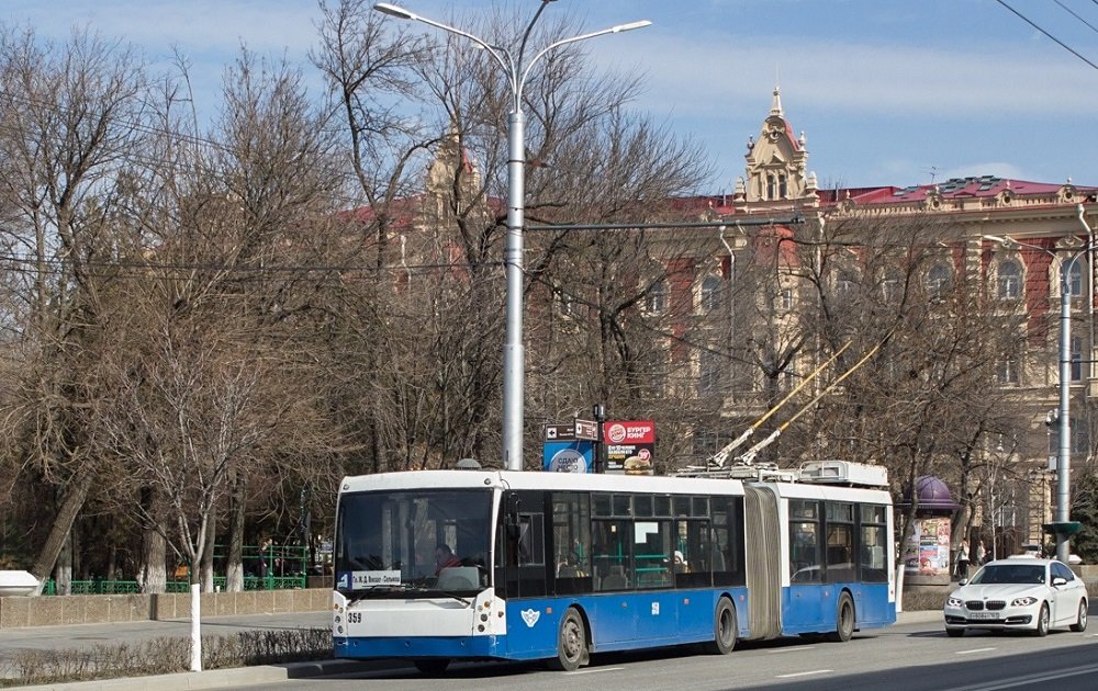 «Там ему и место»: спустя 10 лет троллейбусы-гармошки вышли на Большую Садовую в Ростове