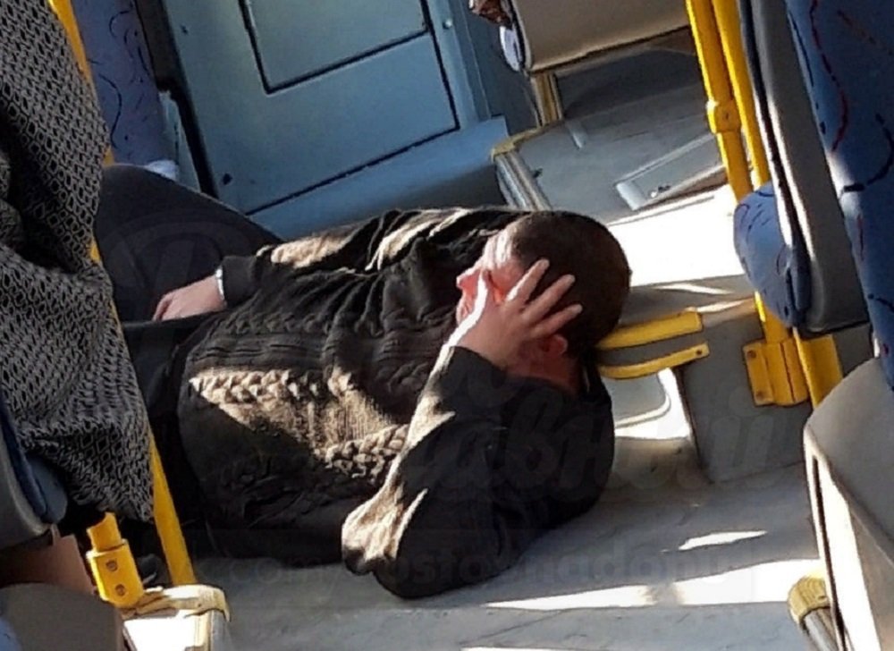 Мужчина травмировался и потерял память после поездки в 16 автобусе в Ростове