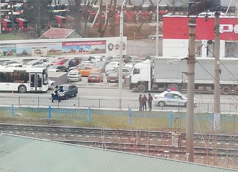 «Есть погибшие»: несколько пешеходов сбил водитель в Ростове