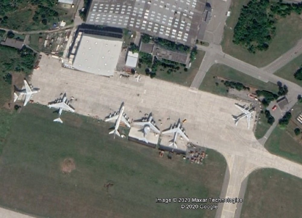 Увеличение количества военных самолетов зафиксировано между Мариуполем и Таганрогом