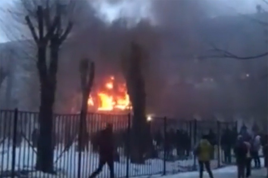 Взрыв прогремел в многоэтажке в Магнитогорске