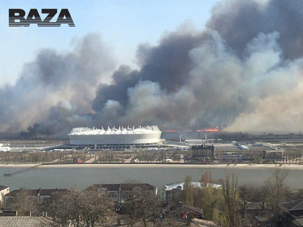 Огромный пожар тушат в Ростове на площади 25 гектаров