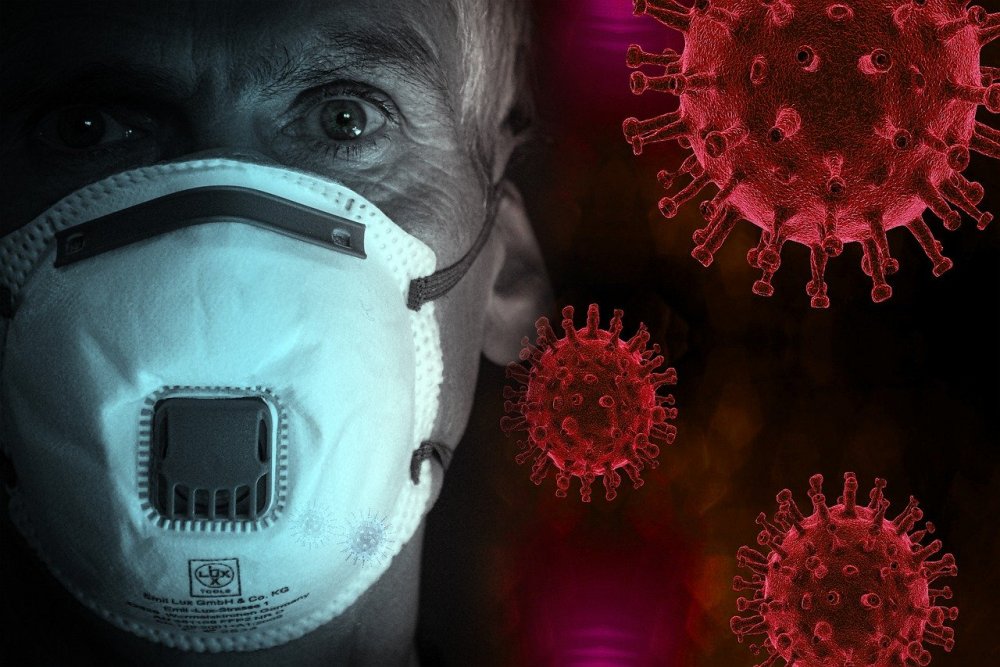 О снижении агрессивности коронавируса в апреле заявил столичный врач
