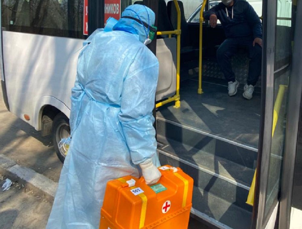 Пассажиров с признаками ОРВИ водители автобусов будут сдавать врачам