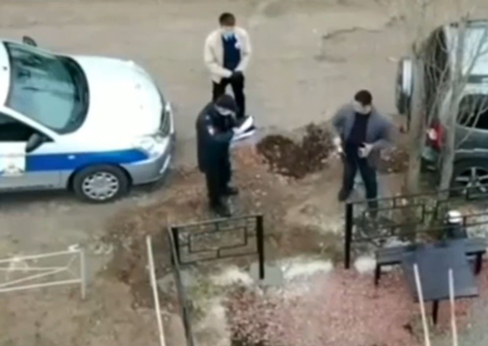 Пробирающихся на кладбище жителей Ростовской области отлавливают с помощью квадрокоптера