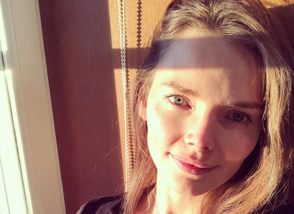 Лиза Боярская опубликовала откровенное фото без макияжа