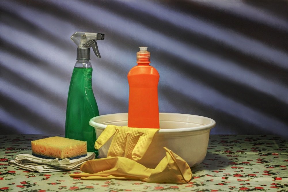 Роспотребнадзор дал рекомендации жителям Ростовской области по уборке квартир во время эпидемии