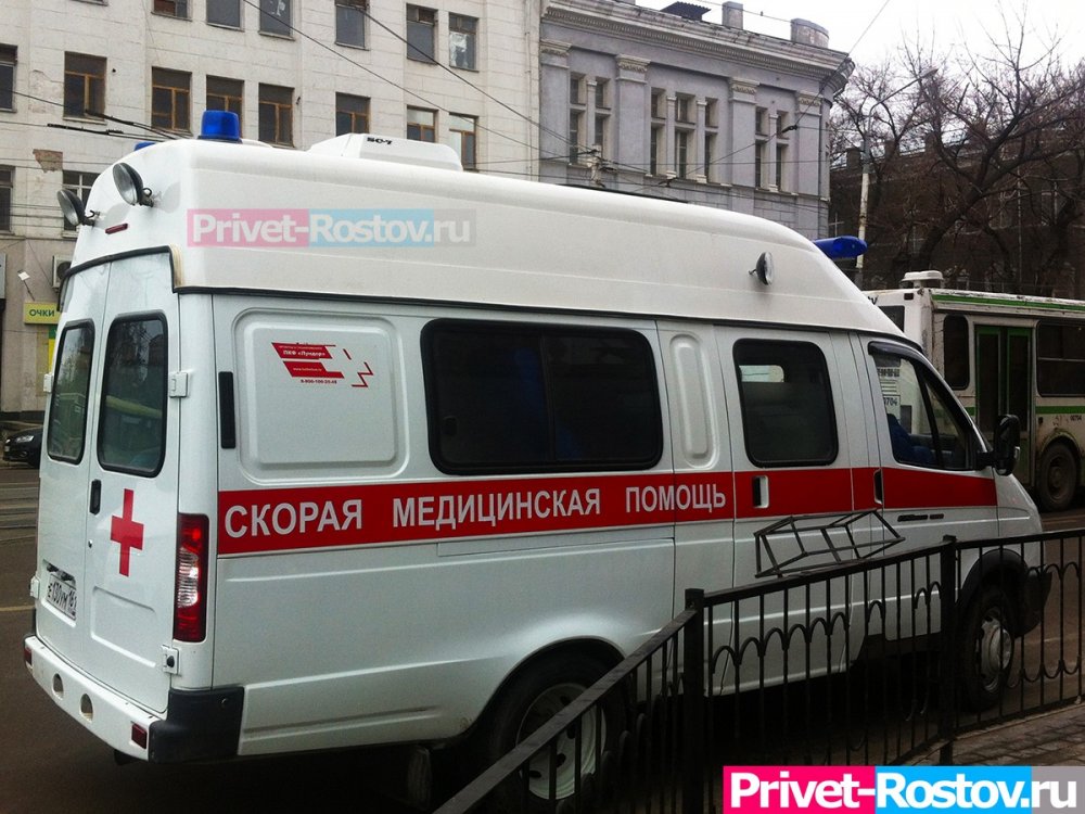 Работники скорой массово пожаловались в Ростовской области на обман и отсутствие обещанных президентом допвыплат из-за коронавируса