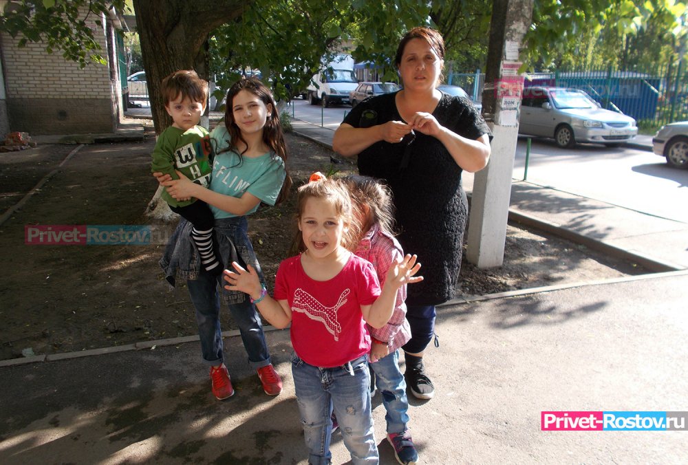 Многодетной маме в Ростове придется пройти через суды, чтобы получить российское гражданство