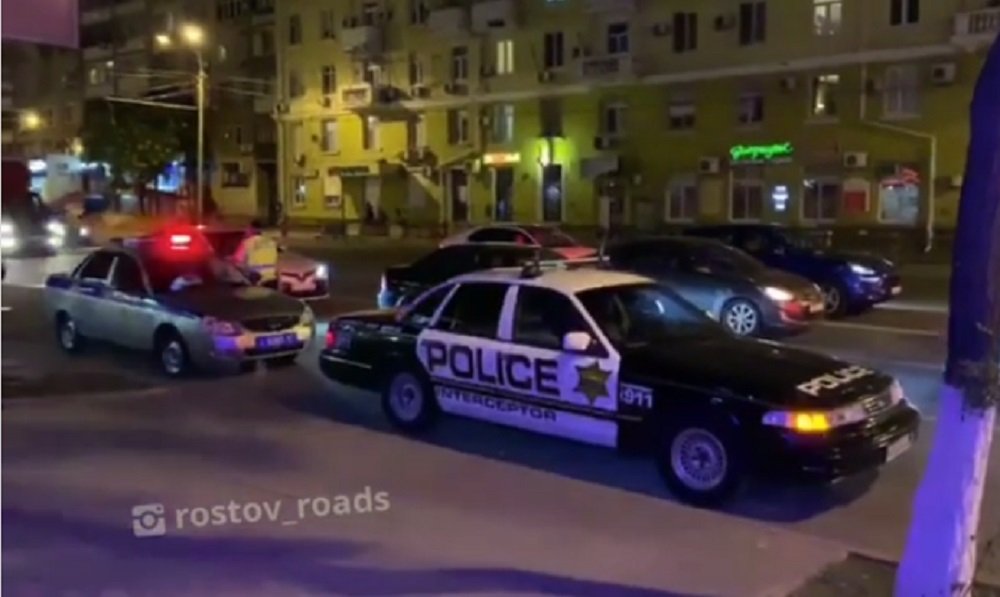 Автомобиль американской полиции был замечен на улицах Ростова