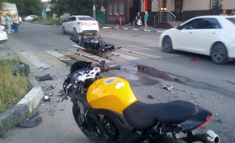 Ночью мотоциклист погиб в страшной аварии в Батайске