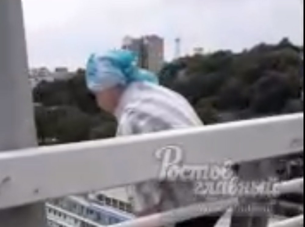 Пенсионерка собиралась спрыгнуть с Ворошиловского моста в Ростове