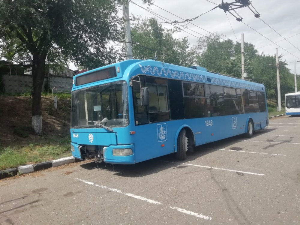 Шесть троллейбусов доставили в Ростов из Москвы