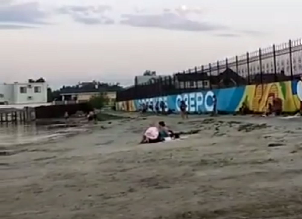 Видео действительно бесплатного пляжа на Соленом озере выложили в сеть ростовчане