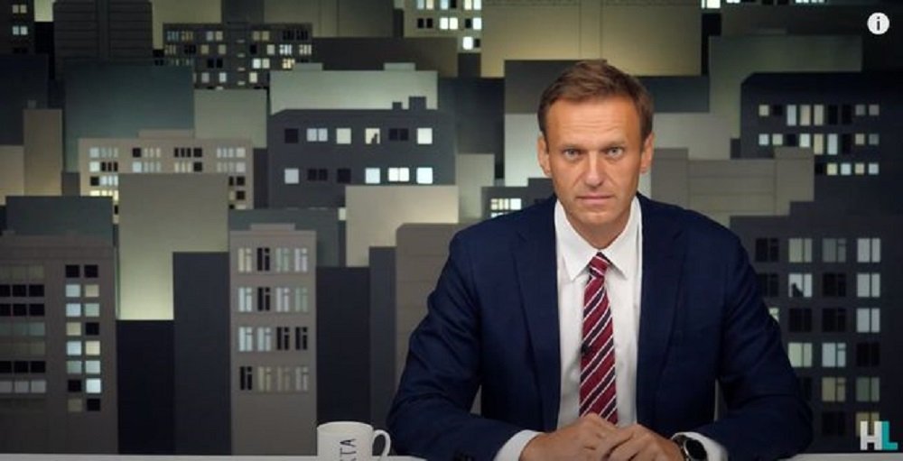Представители движения Алексея Навального считают, что их лидера отравили