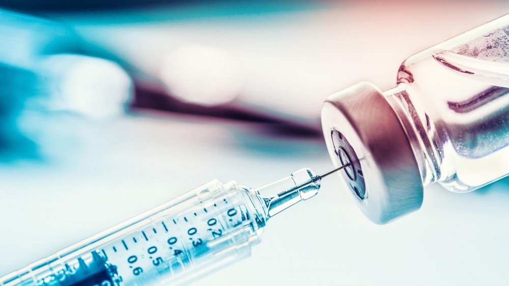 В Минздраве РФ сообщили, как долго будет действовать вакцина от COVID-19