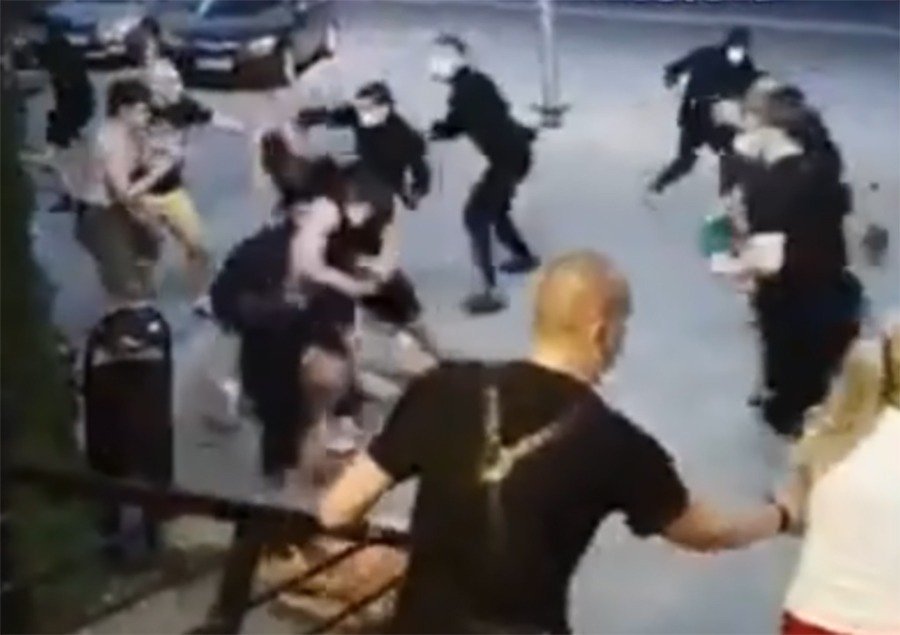 Полиция раскрыла подробности массовой драки между футбольными фанатами в Ростове