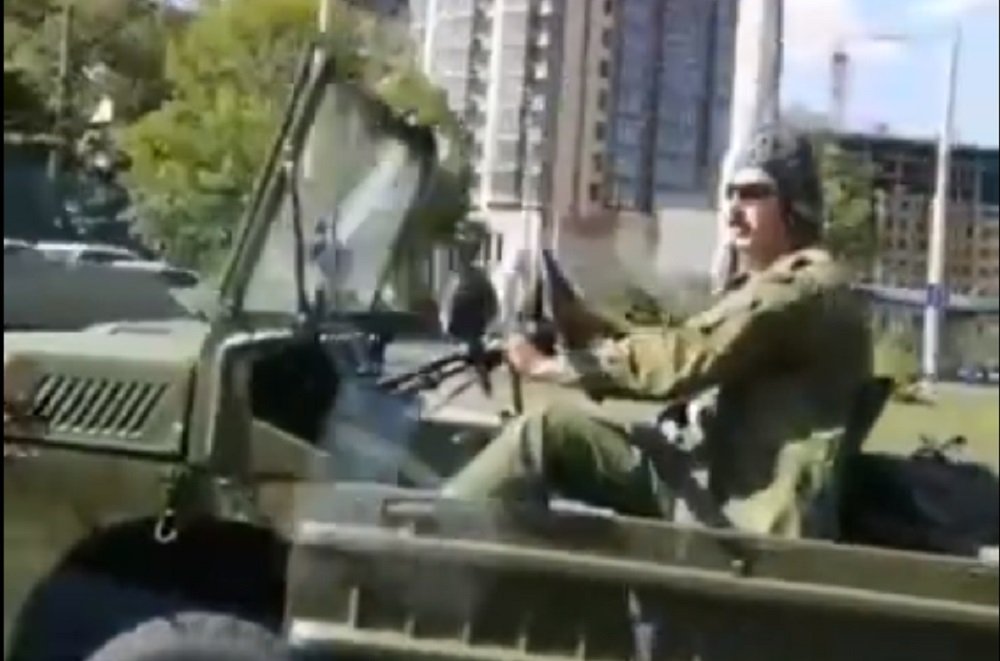 Подозрительный военный ездил по Нагибина в Ростове