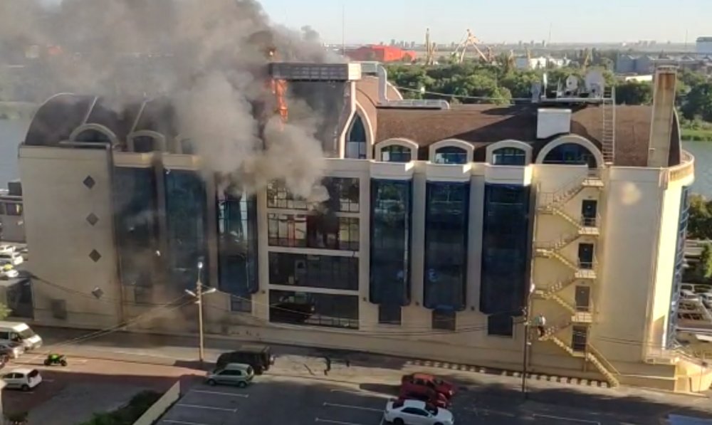 Отель Radisson Blu Hotel загорелся на Береговой в Ростове