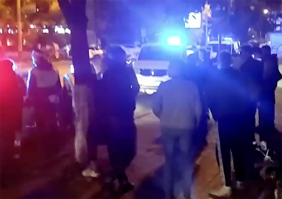 Массовая драка произошла в центре Ростова после ДТП