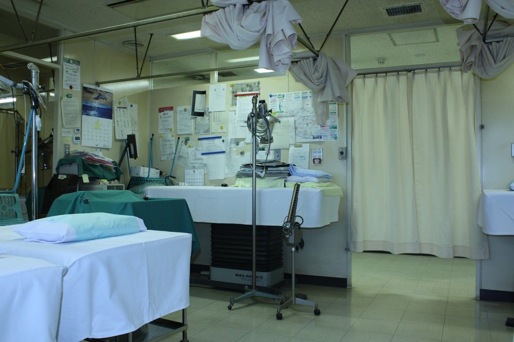 Власти рассматривают возможность открытия дополнительных ковидных госпиталей вне больниц