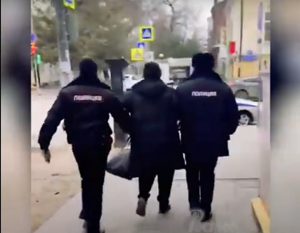 В Ростове правоохранители задержали посетительницу салона красоты, проигнорировавшую масочный режим