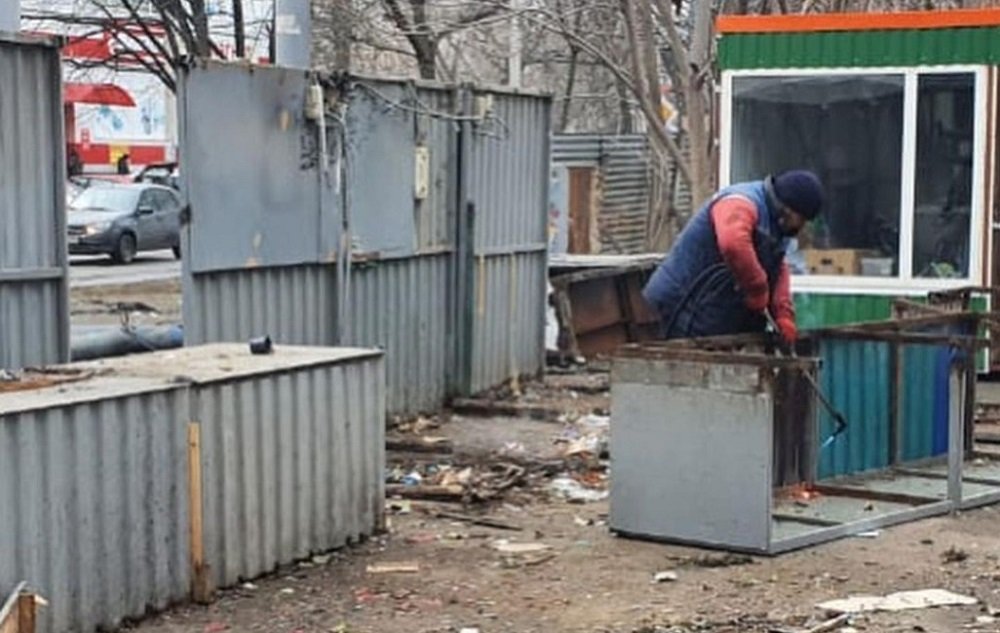 Незаконный рынок снесен в центре Ростова властями