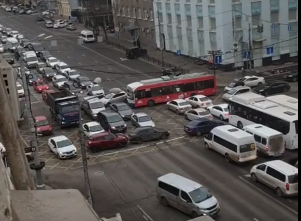 «Game Over» произошел в центре Ростова из-за светофора