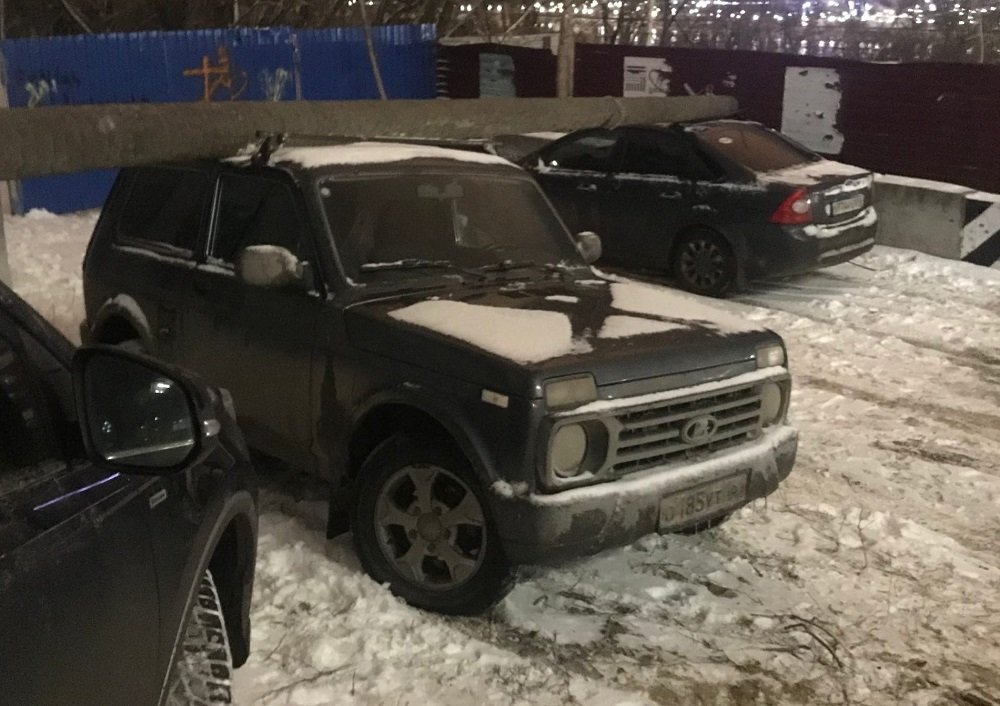 На автомобиль артистов рухнул фонарный столб в Ростове