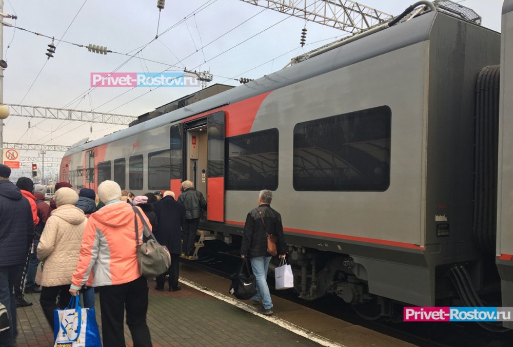 Движение поездов остановлено в Краснодарском крае