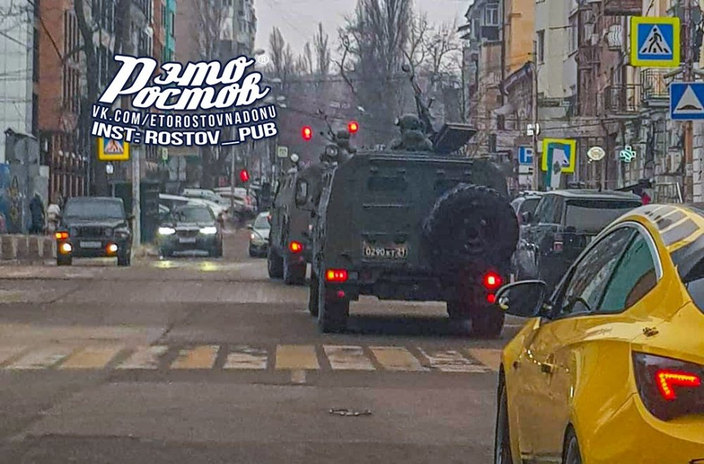 Горожан переполошила колонна военной техники в центре Ростова