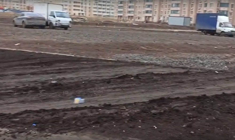 Автохамы уничтожили детскую площадку на Левенцовке