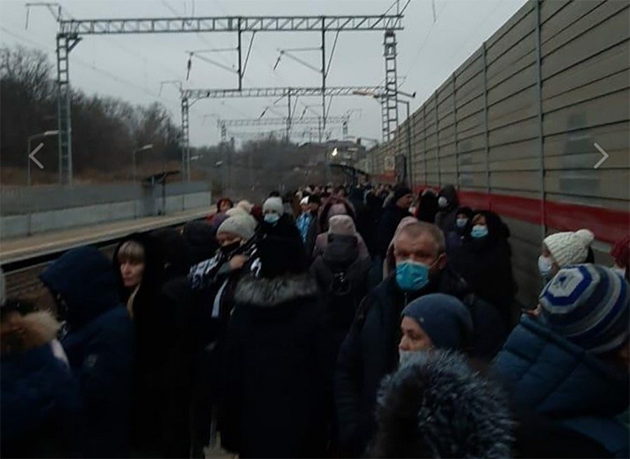 В Ростове парализовало городскую электричку из-за коллапса на Военведе