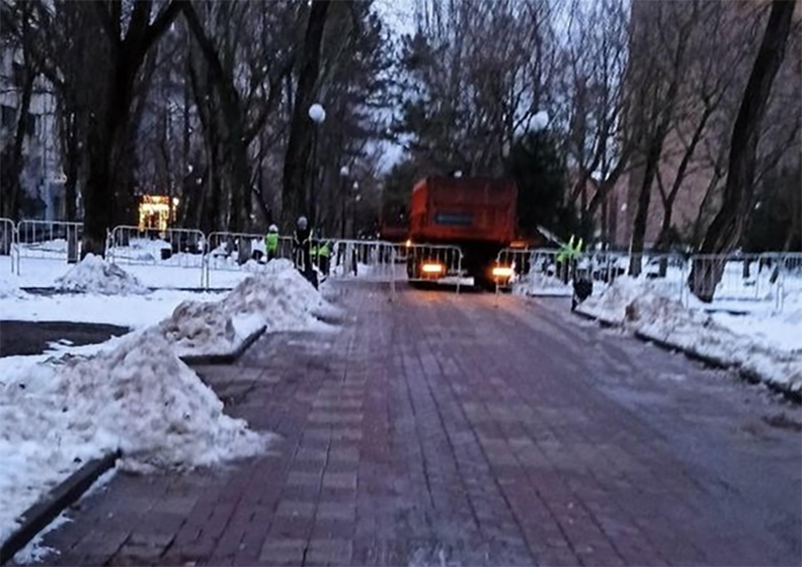 Пушкинскую в Ростове перекрыли и выставили забор