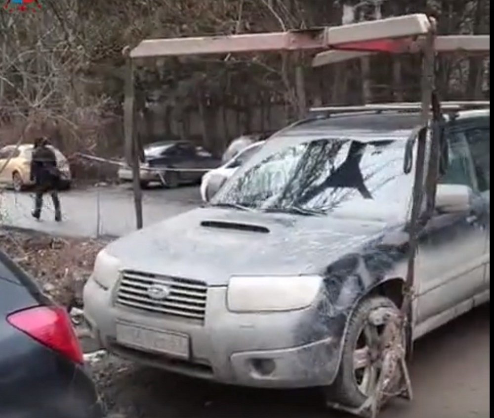 Автомобили начали массово эвакуировать в Ростове около закрытого моста на Малиновского