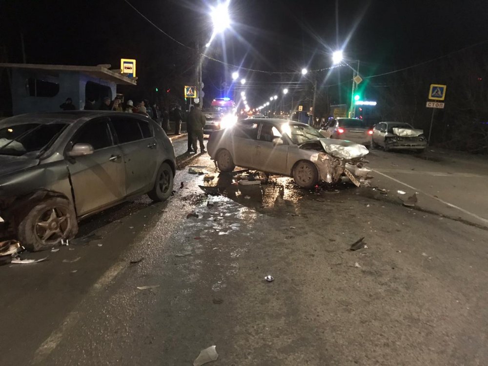 Массовое ДТП из-за пьяного с раненными произошло в Ростовской области