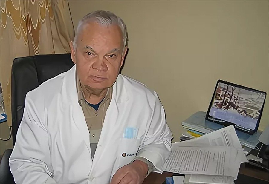 От коронавируса умер известный детский хирург Ростовской области Геннадий Чепурной